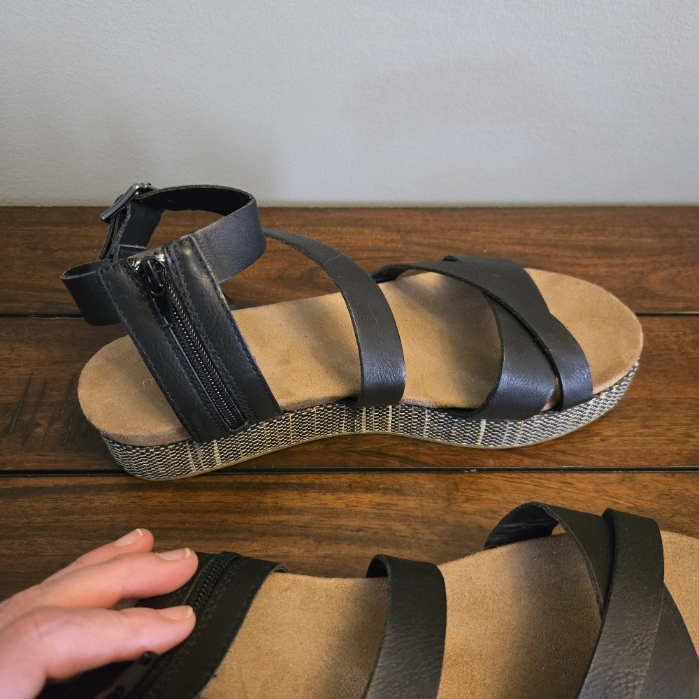 Maurices Black Strappy Platform Sandals - Picture 6 of 16